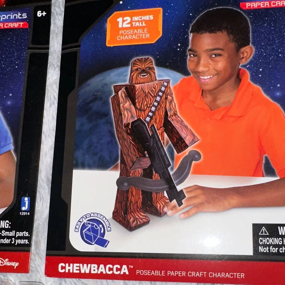 Disney Star Wars Papercraft Set - Stormtrooper, Chewbacca,‎ Darth Vader